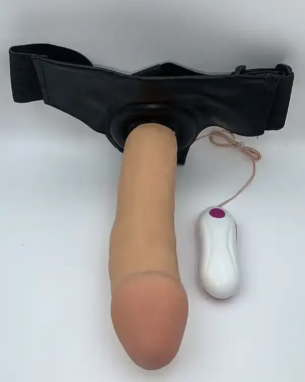 NOXXX Belden Bağlamalı Titreşimli İçi Boş Realistik Penis 21 cm